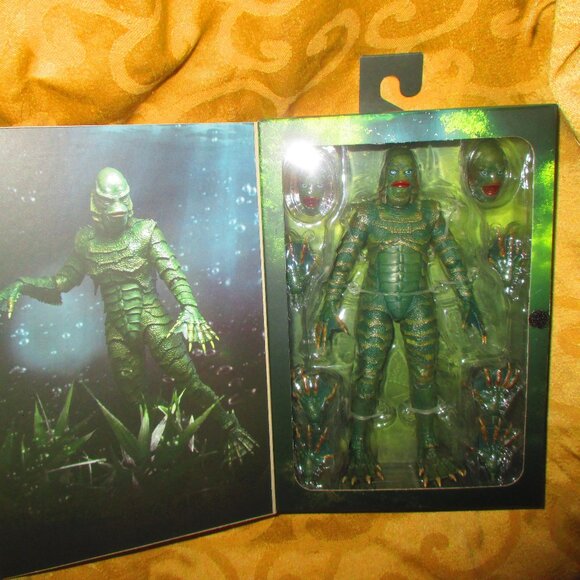 NECA Universal Monsters 7" Creature from the Black Lagoon Ultimate GREEN Figure - Picture 1 of 2